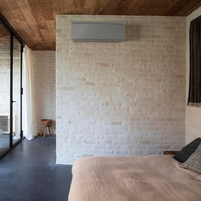 Кондиціонер Daikin EMURA FTXJ20AS/RXJ20A Silver