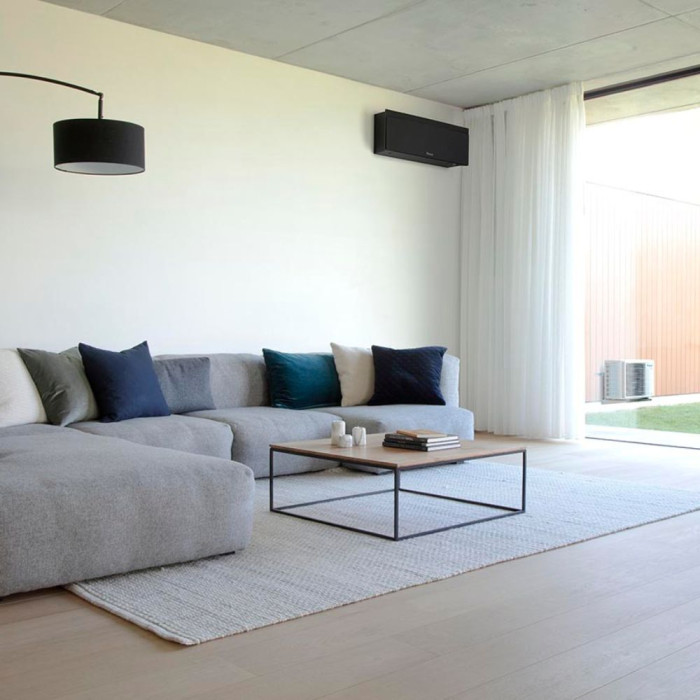 Кондиціонер Daikin EMURA FTXJ20AB/RXJ20A Black